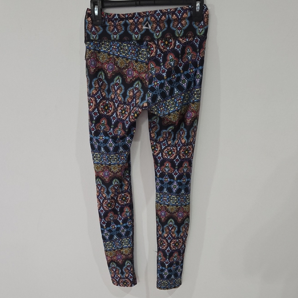 PRISMSPORT Sz Small Vibrant Stained Glass Patterned Leggings - Picture 4 of 7